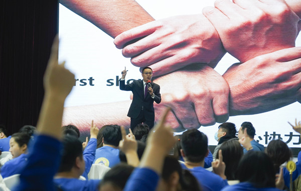 某知名產(chǎn)后恢復行業(yè)龍頭企業(yè)《打造陽光心態(tài)，鐵軍超強執(zhí)行力》精彩花絮！